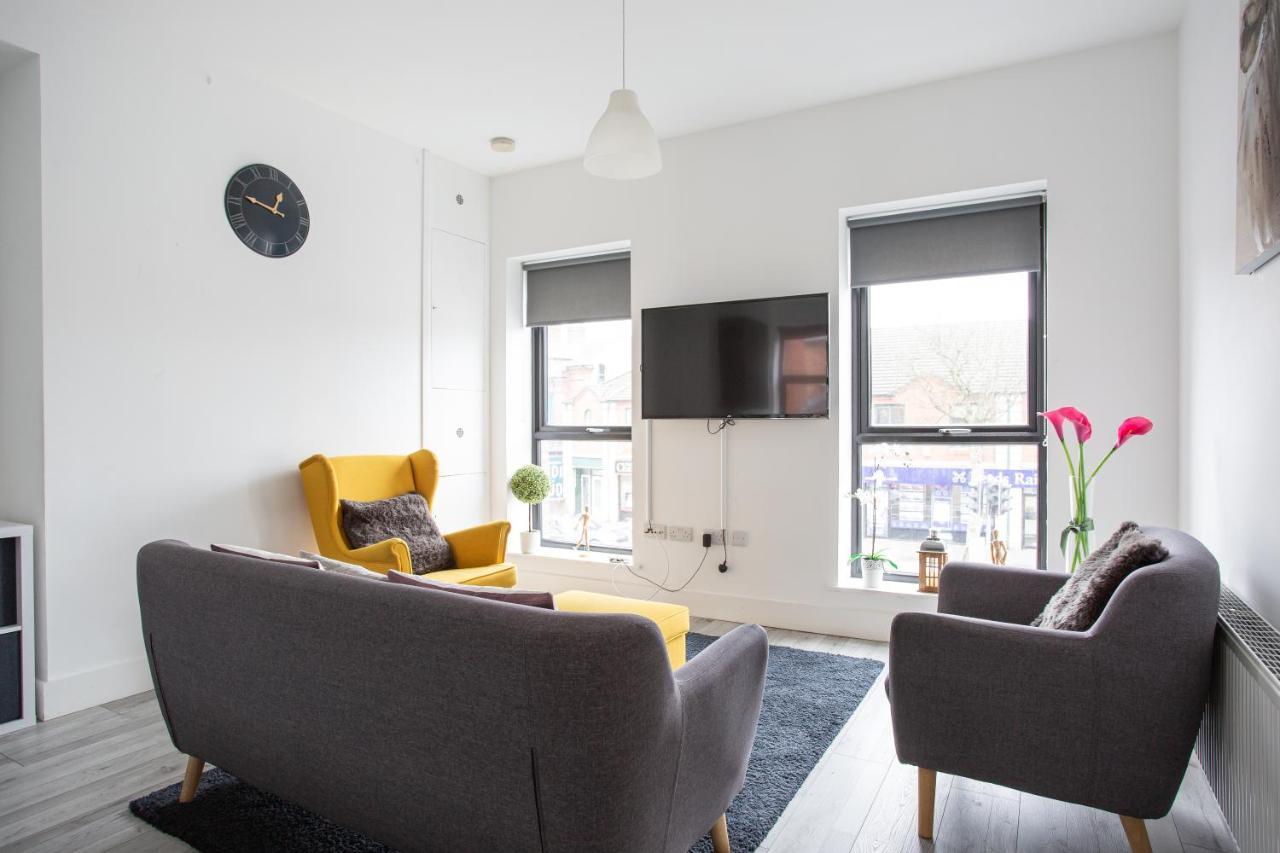 Modern Luxury Apartment, Sleeps 6, Best Location Белфаст Экстерьер фото